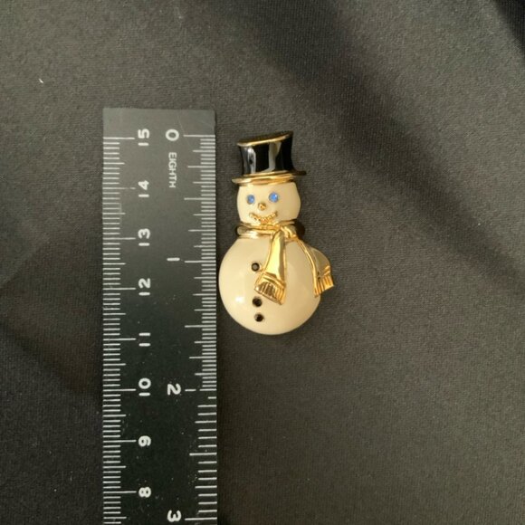 Snowman Pin Brooch Enamel Rhinestone Gold-Plated Signed Monet Holiday Jewelry - Picture 8 of 9